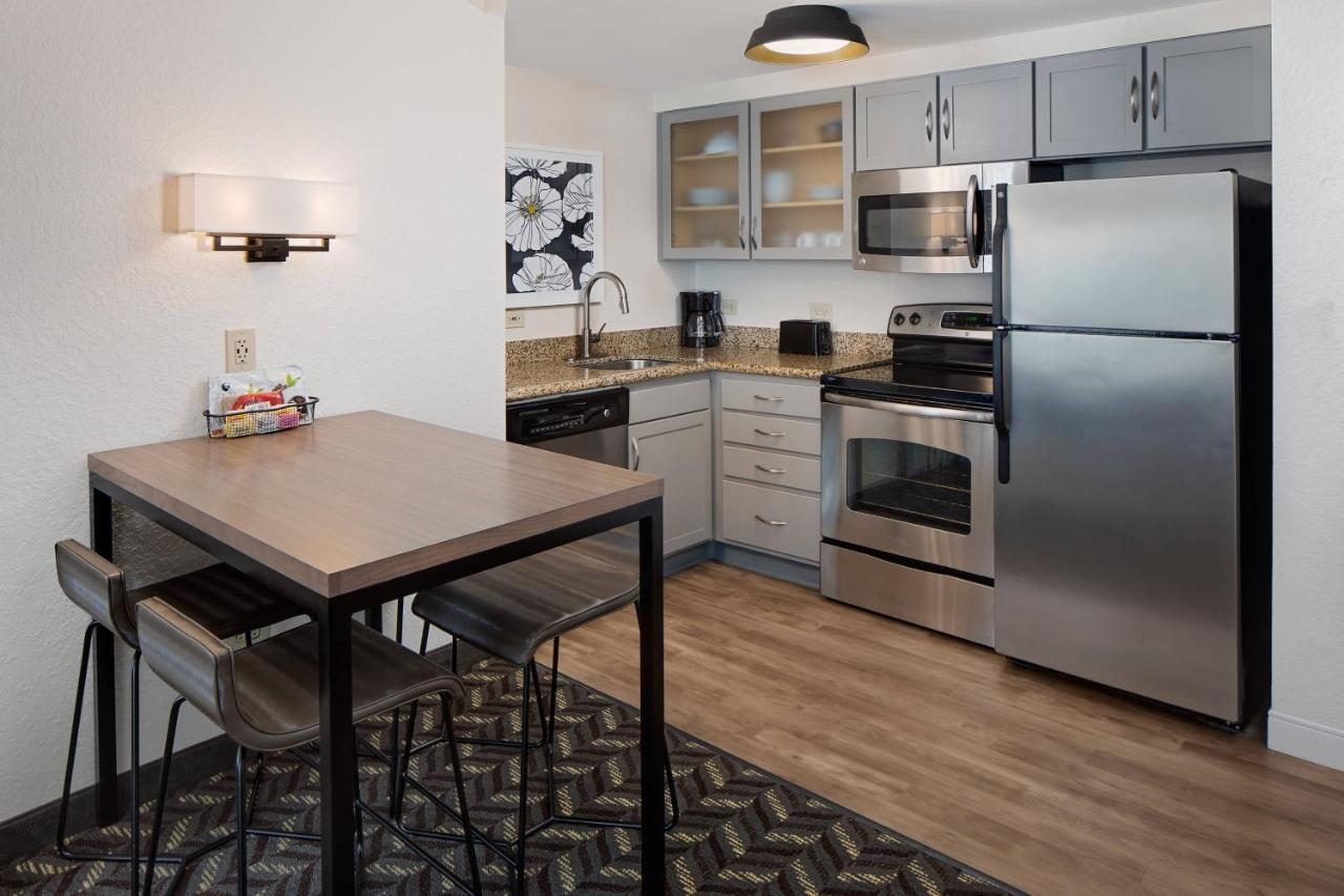Residence Inn Boston Дедхэм Экстерьер фото
