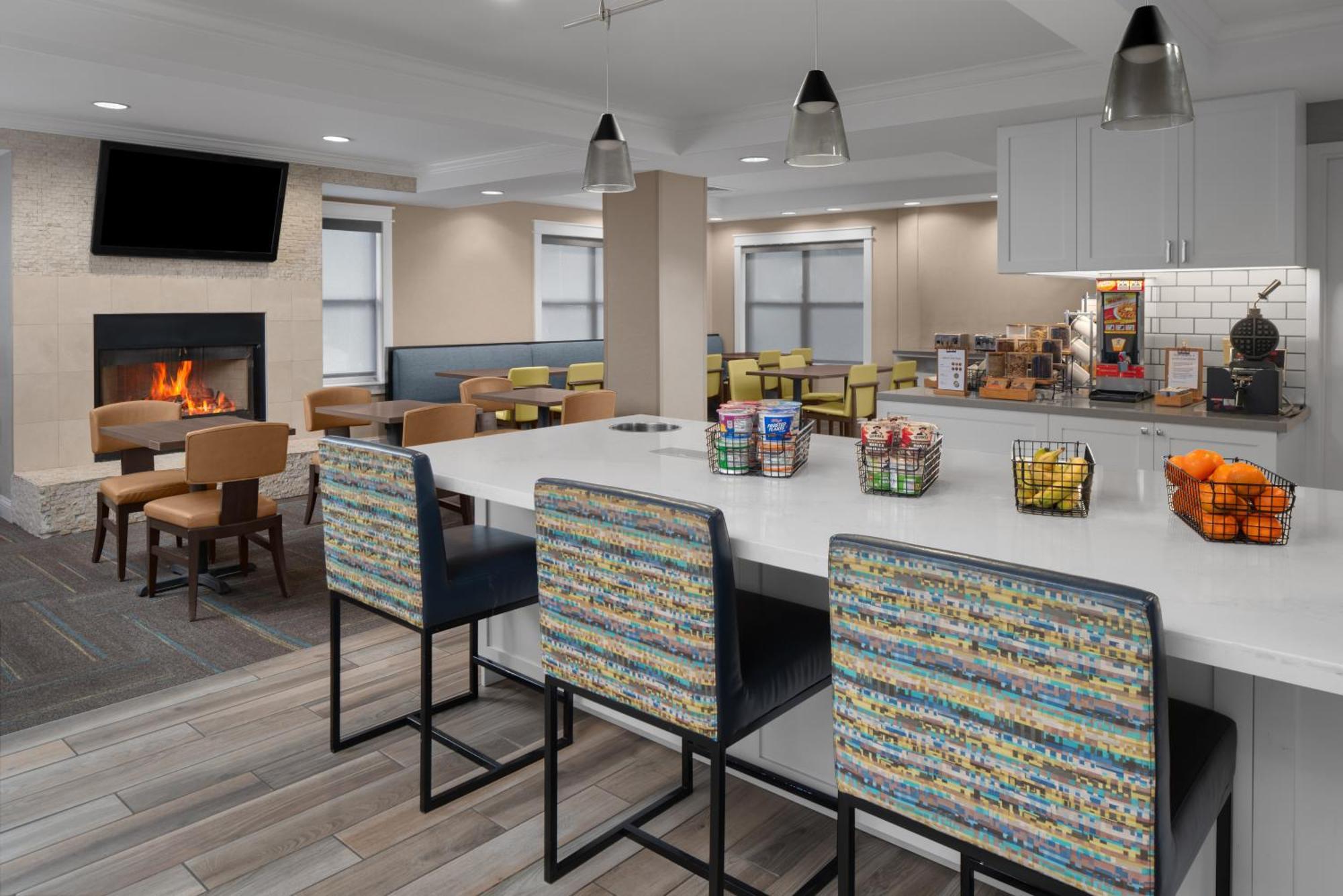 Residence Inn Boston Дедхэм Экстерьер фото