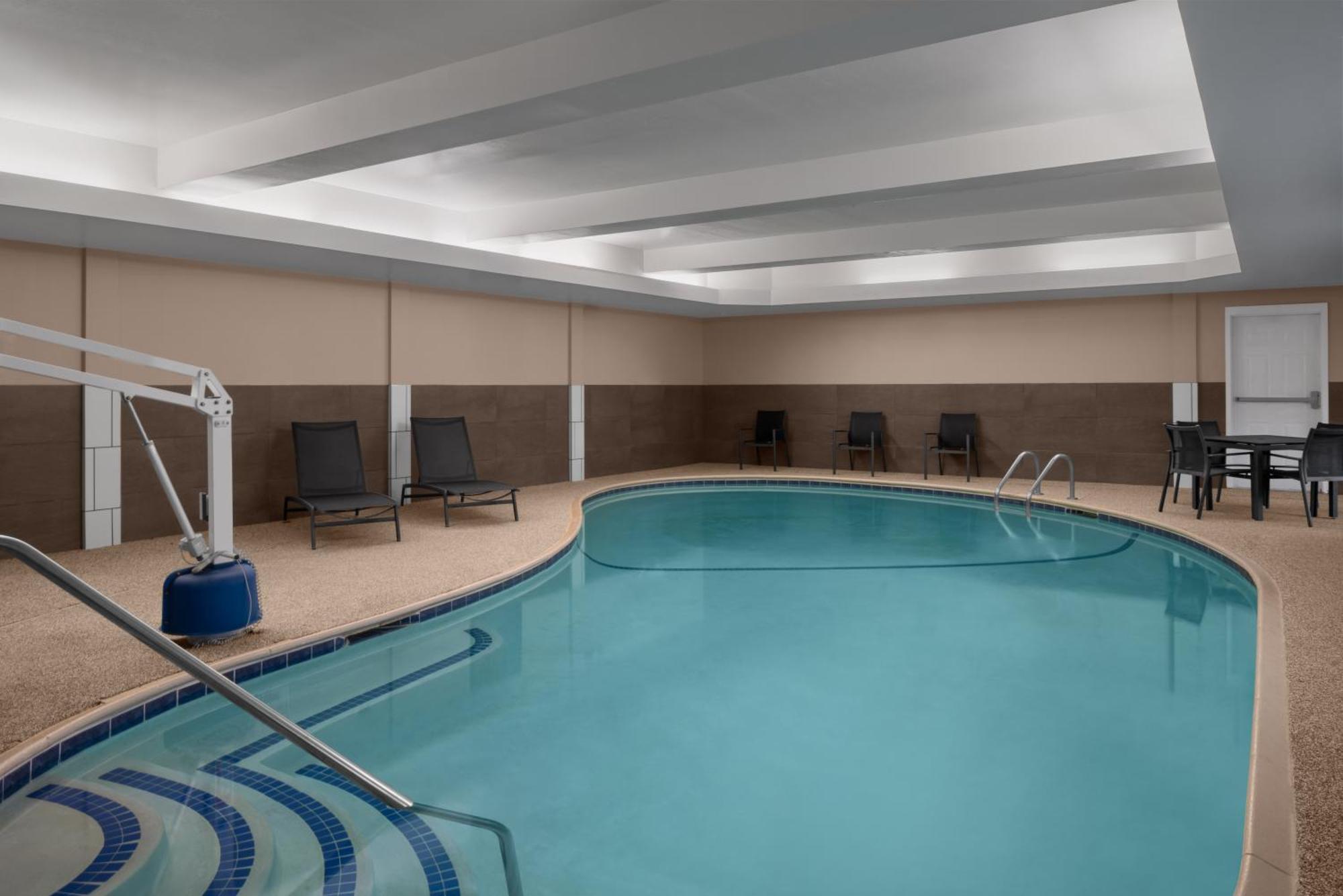 Residence Inn Boston Дедхэм Экстерьер фото