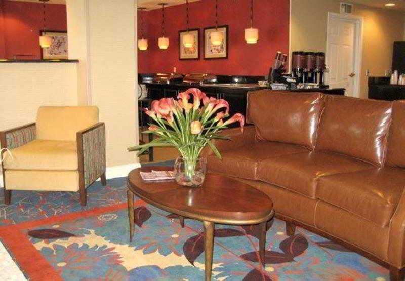 Residence Inn Boston Дедхэм Экстерьер фото