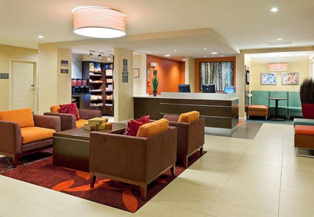 Residence Inn Boston Дедхэм Экстерьер фото